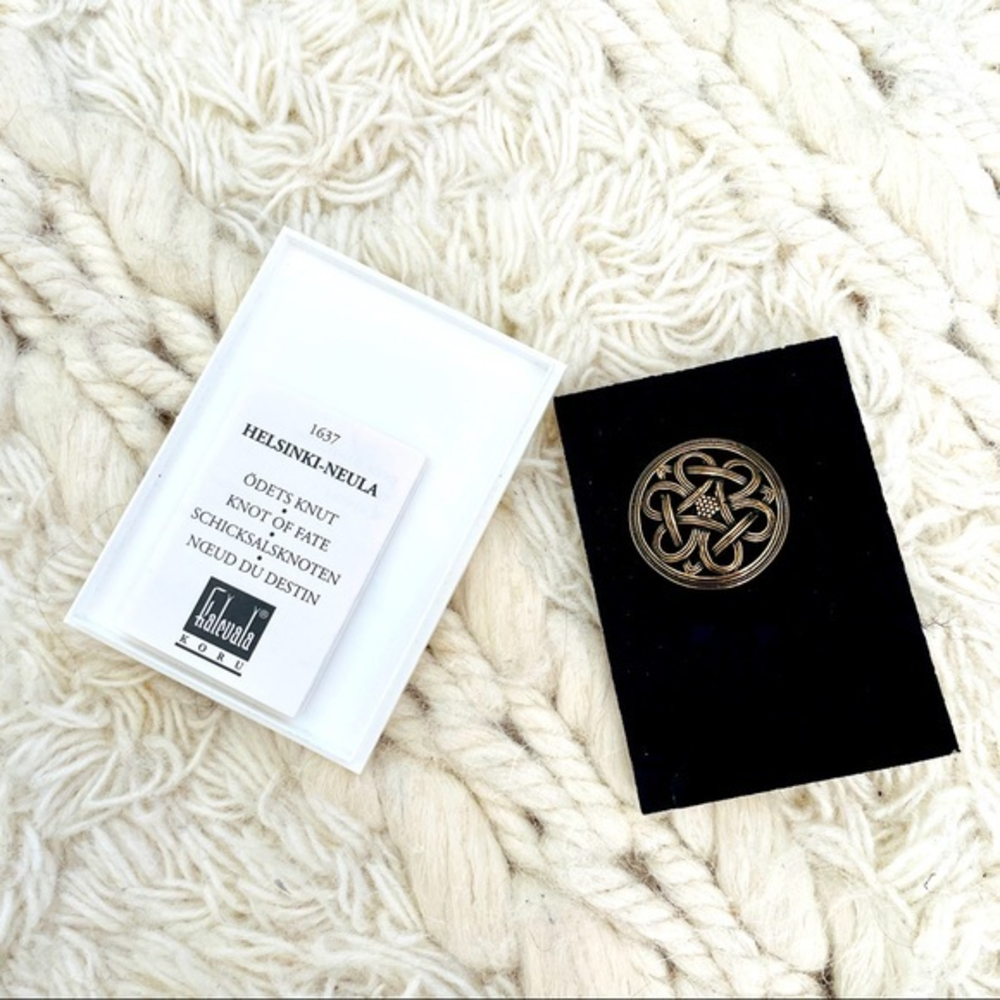Vintage KALEVALA KORU Knot of Fate Pendant Finland‎